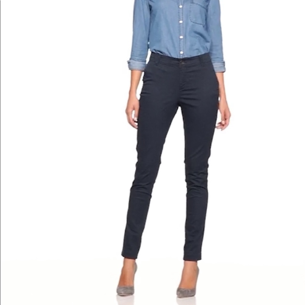 NWOT Old Navy Mid-Rise Skinny Everyday Pant